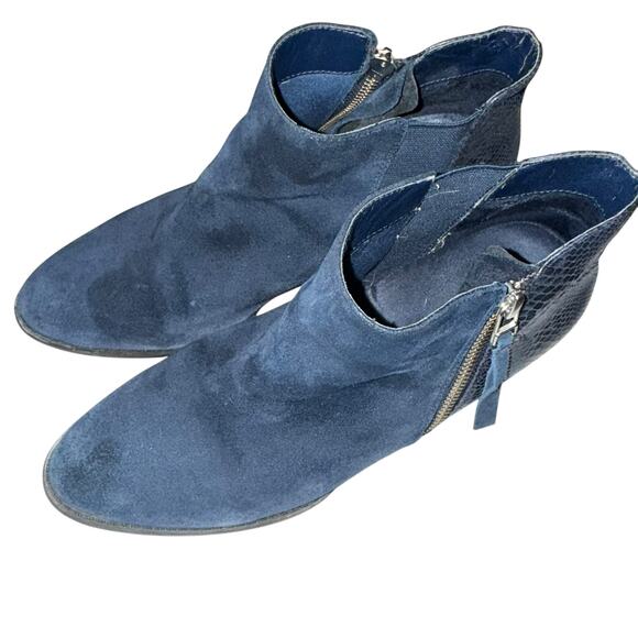 Vionic 322 Anne Women Navy Suede Snake Texture Orthotic Side Zip Ankle Boots 8.5 - Picture 2 of 9